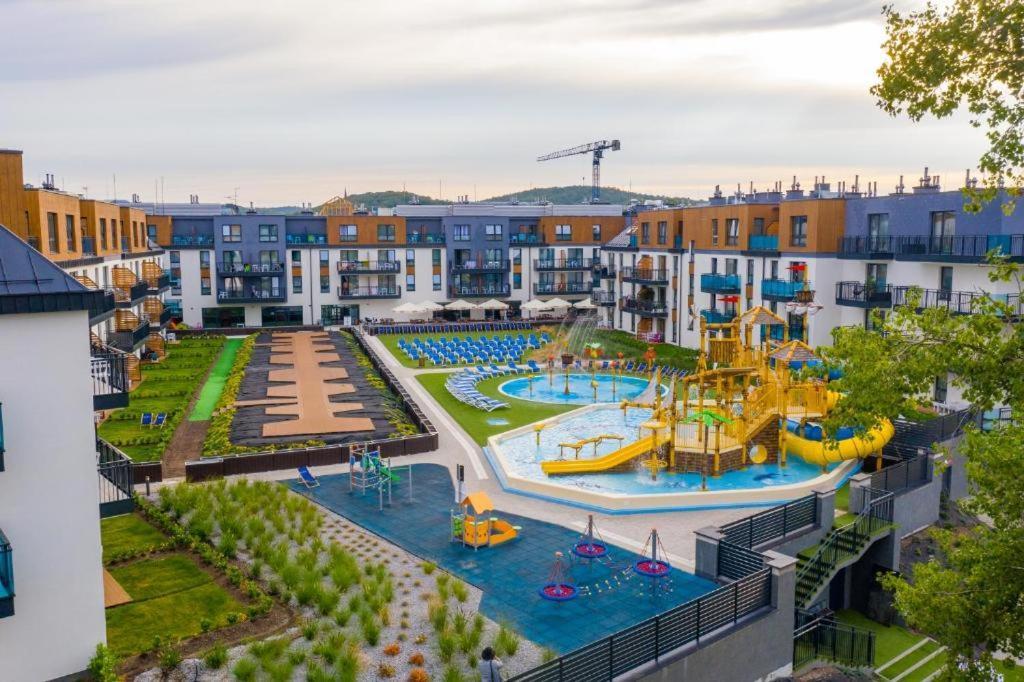 Bel Mare Patio And Garden C106 Apartment Miedzyzdroje Exterior photo